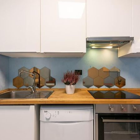 Seneca Apartment Милано Екстериор снимка